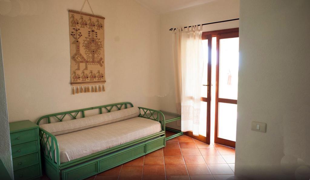 Villaggio Piscina Rei Monte Nai Chambre photo